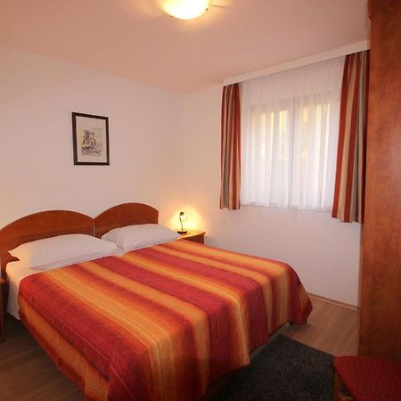 Gogo 2+2 Apartment Novigrad  Luaran gambar